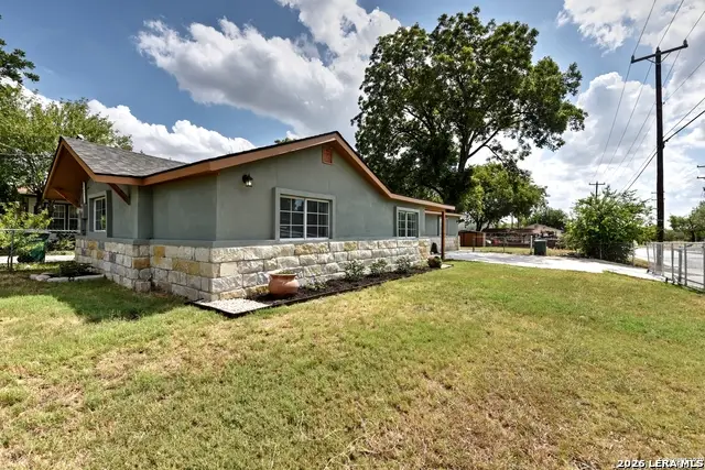 363 W Ansley Blvd, San Antonio, TX 78221 - #3