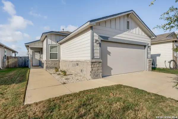 4023 Ivy Path, St Hedwig, TX 78152