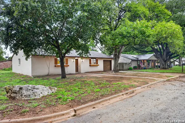 203 Haverlah Rd, Pleasanton, TX 78064