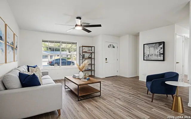 9506 Cliff Way St, San Antonio, TX 78250 - #3