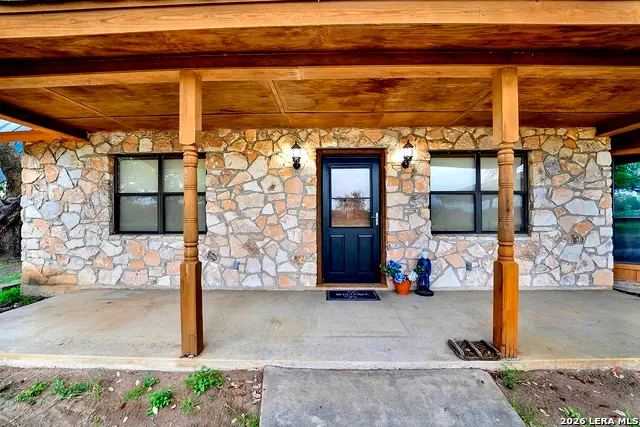 360 Horton Rd, Poteet, TX 78065 - #3