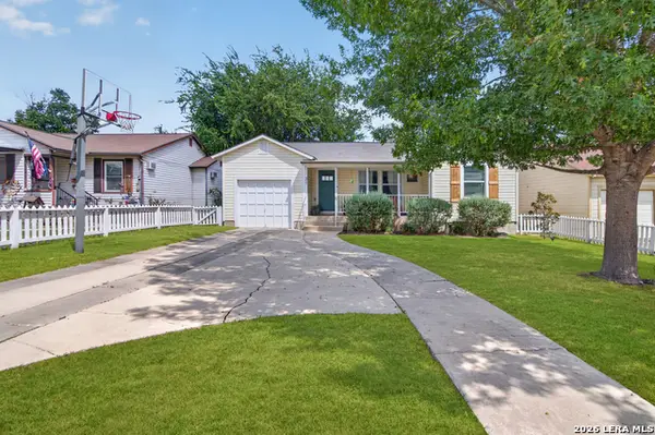 31 Cromwell Dr, San Antonio, TX 78201