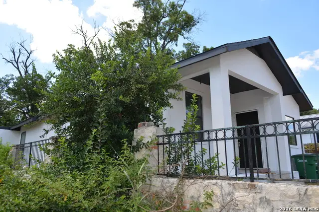 302 W Lubbock St, San Antonio, TX 78204 - #2