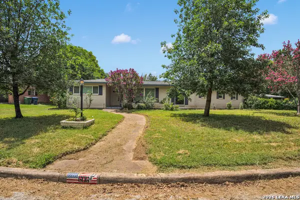 606 Wyndale, San Antonio, TX 78209