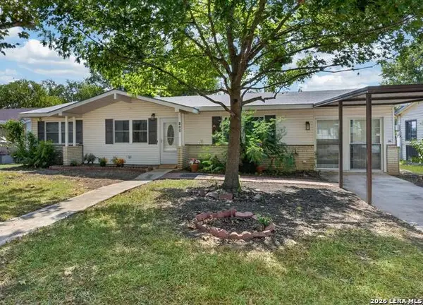 114 Hillcrest, Universal City, TX 78148