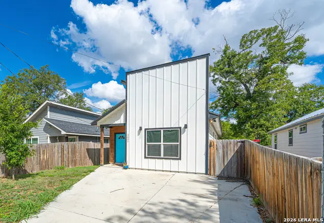 3007 Chihuahua St, San Antonio, TX 78207 - #2