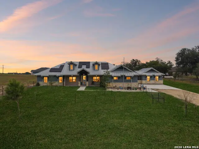 1191 Hartfield Rd, Seguin, TX 78155 - #2
