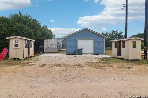 291 Nacona Dr, Bandera, TX 78003