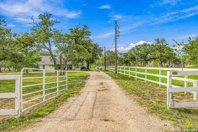 837 Paddy, Floresville, TX 78114 - #1