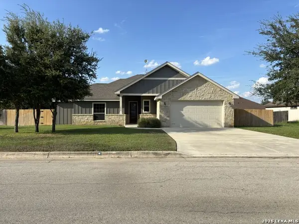 1646 Stone Hvn, Pleasanton, TX 78064