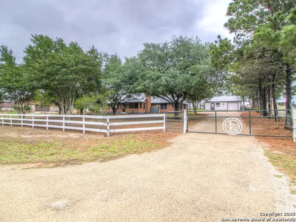 213 Bluebonnet Rdg, La Vernia, TX 78121