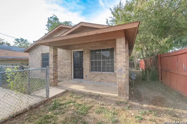 118 Calles St, San Antonio, TX 78207 - #3