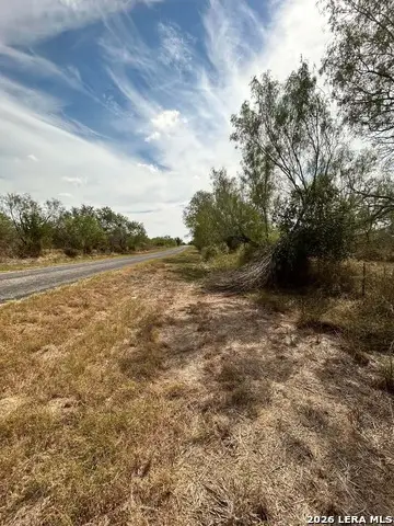 303 E North St, Pleasanton, TX 78064
