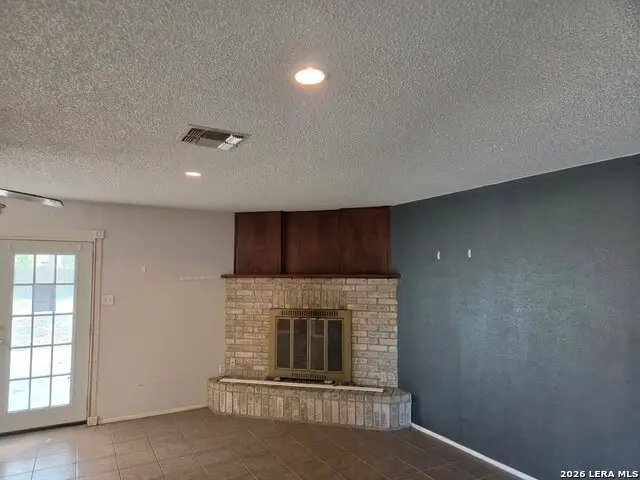 512 High Meadow, Pleasanton, TX 78064 - #3