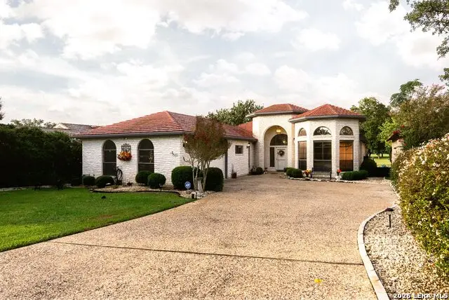 523 Oakland Hills Ln, Kerrville, TX 78028 - #2