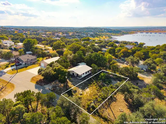 617 Canyon Edge, Canyon Lake, TX 78133 - #1