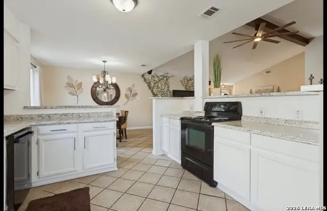 9446 Marsh Creek Dr, San Antonio, TX 78250 - #3