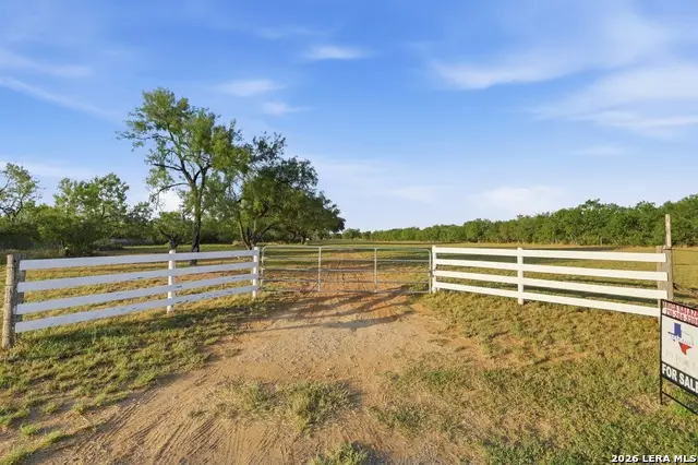 1415 Vaness, Poteet, TX 78065 - #1