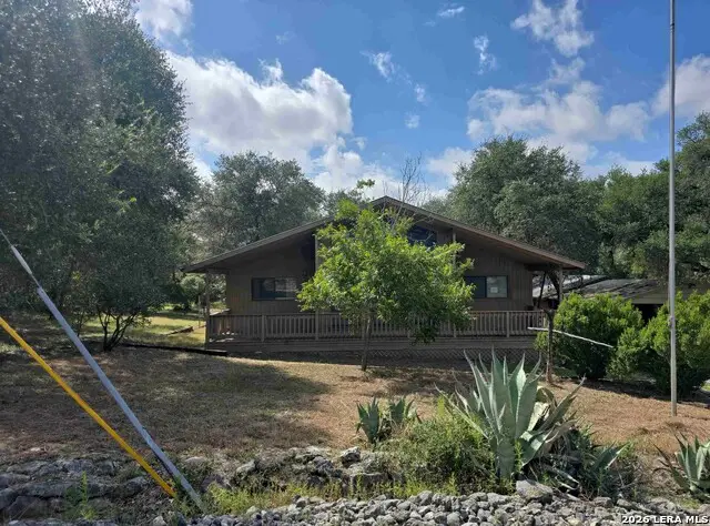 104 Dorothy St, Lakehills, TX 78063 - #1
