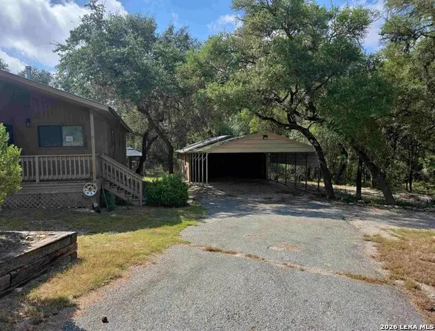 104 Dorothy St, Lakehills, TX 78063 - #2