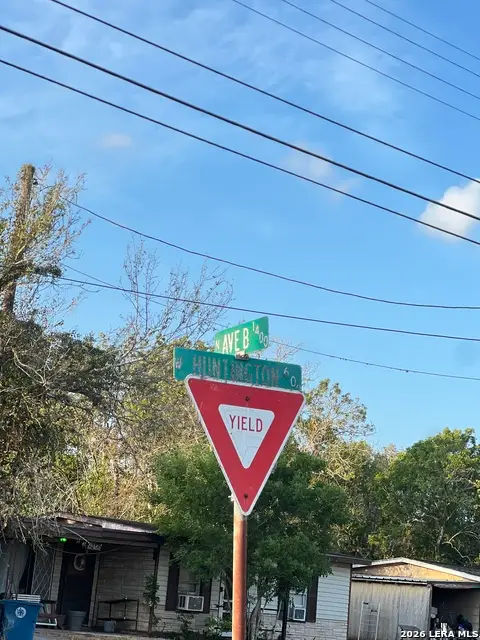 0 N Ave B, Beeville, TX 78102