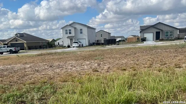 616 Cadena, Kenedy, TX 78119 - #1