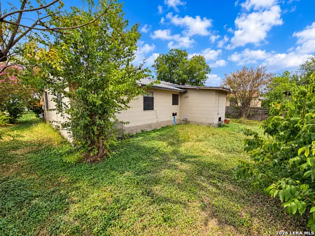 508 N San Manuel St, San Antonio, TX 78228 - #3