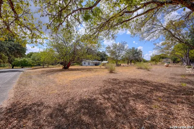 3 Elm St, Blanco, TX 78606 - #2