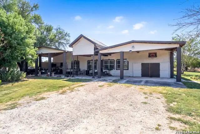 751 Deer Forest Dr, Pipe Creek, TX 78063 - #2