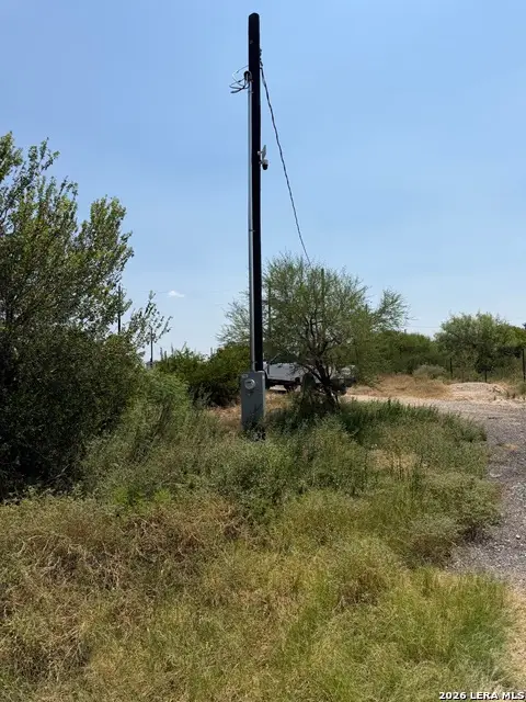 710 Forest Creek, Devine, TX 78016 - #2