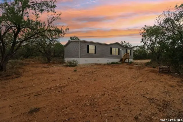172 County Road 2667, Devine, TX 78016 - #3