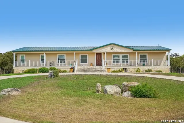 256 Wharton Rd, Kerrville, TX 78028 - #1