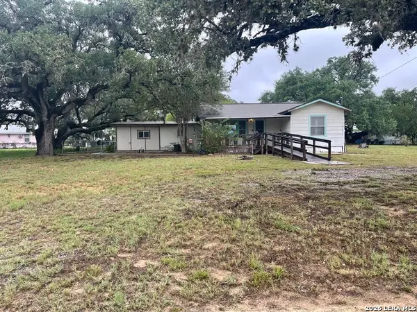 917 Market, Pleasanton, TX 78064