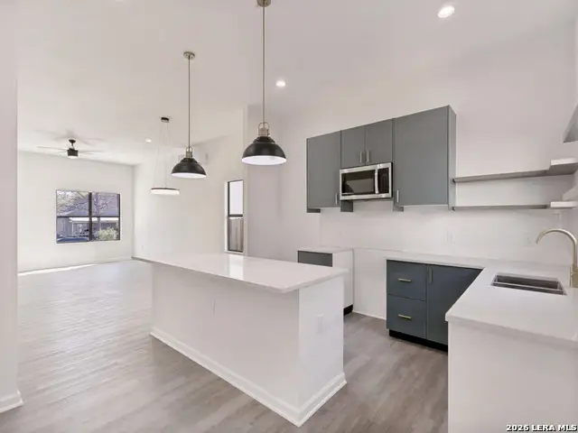 139 Vine St, San Antonio, TX 78210 - #2