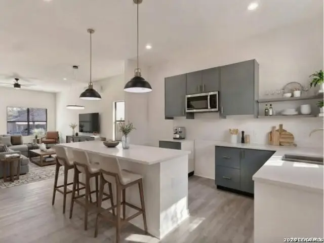 143 Vine St, San Antonio, TX 78210 - #2