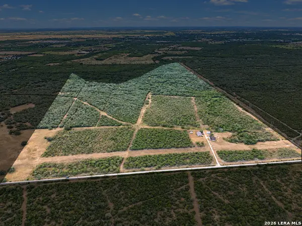 625 County Road 409, Beeville, TX 78102