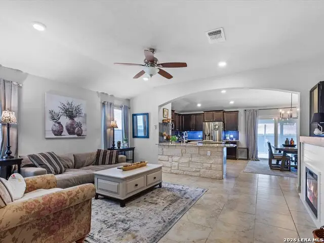 938 Pumpkin Rdg, New Braunfels, TX 78130 - #2