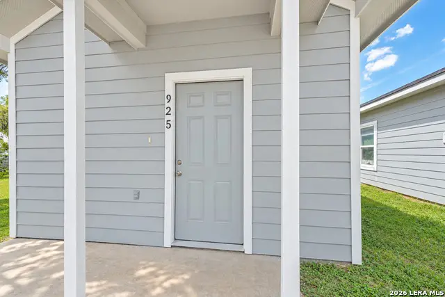 925 S San Joaquin Ave, San Antonio, TX 78237 - #1