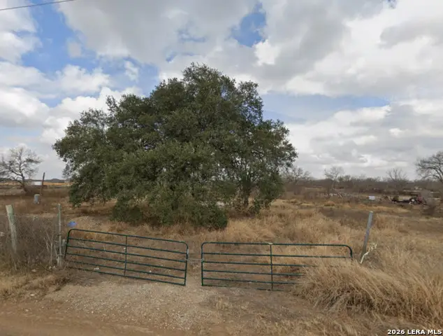 5747 Higdon Rd, San Antonio, TX 78223 - #3