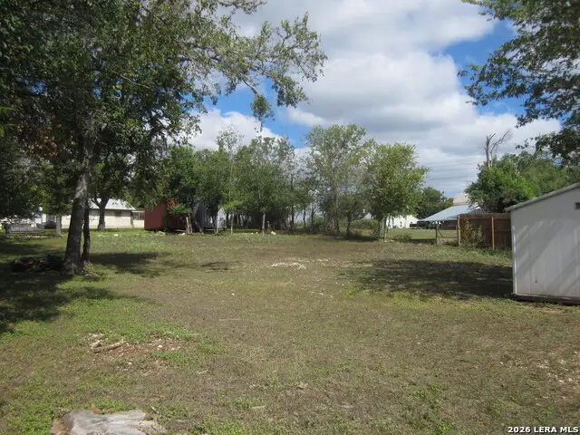 911 Cypress, Bandera, TX 78003 - #3