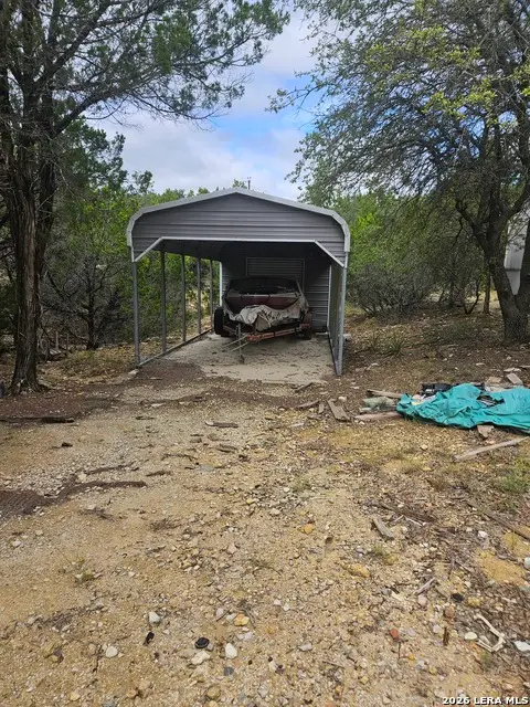292 Doc Holiday Dr, Bandera, TX 78003