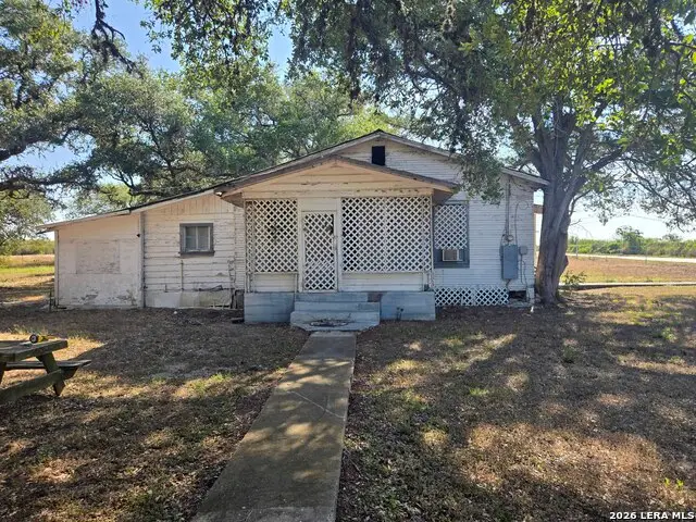 829 E Charco Rd, Tuleta, TX 78162 - #1