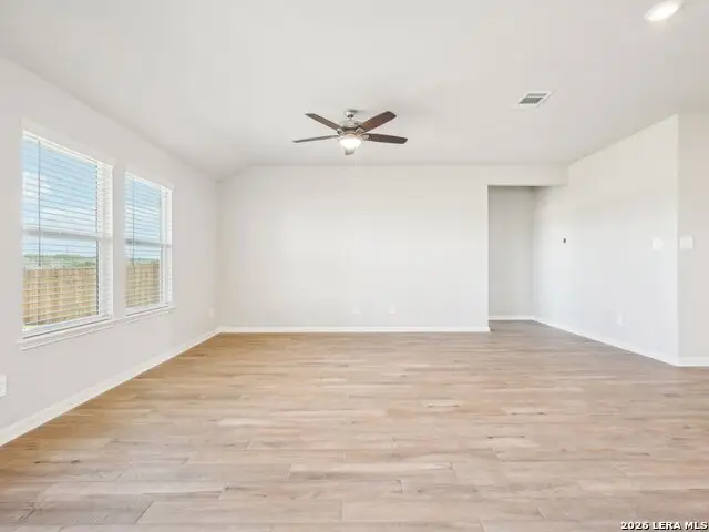 3909 Zinnia Way, Marion, TX 78124 - #2