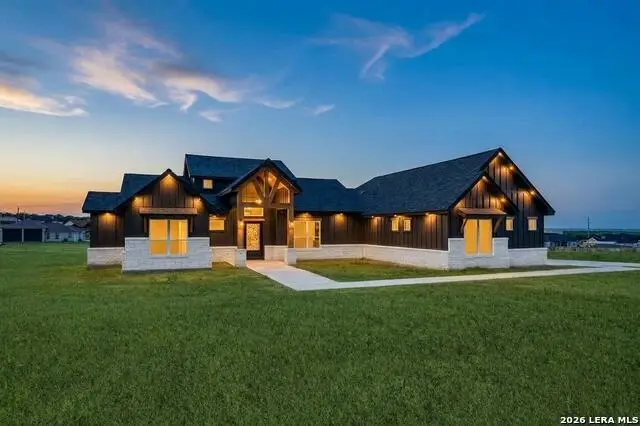 157 Estates Dr, La Vernia, TX 78121 - #2