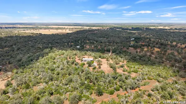 184 Guadalupe Hills Ln, Seguin, TX 78155