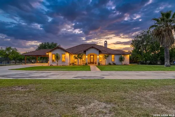 2189 County Road 400, Uvalde, TX 78801