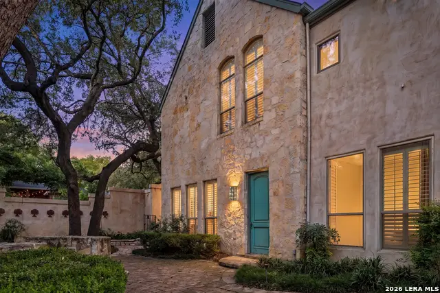 135 Routt St, San Antonio, TX 78209 - #2