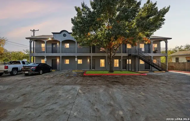 1702 W Craig Pl, San Antonio, TX 78201 - #1