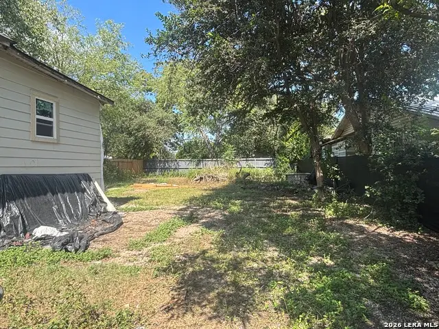 1019 Center St, San Antonio, TX 78202 - #3