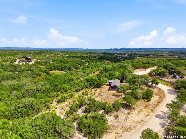 333 Spanish Oak Dr, Bandera, TX 78003 - #1